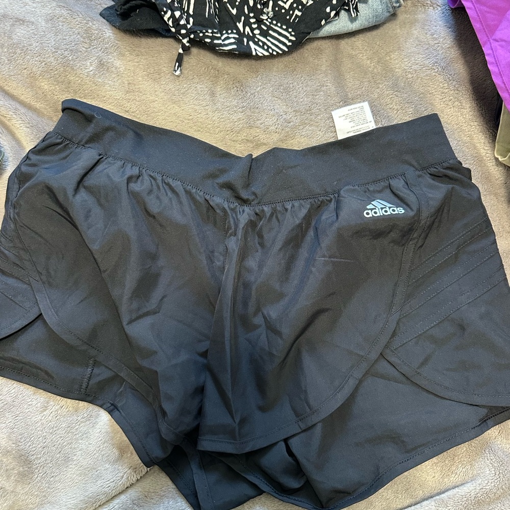 Shorts - Picture 7 of 11